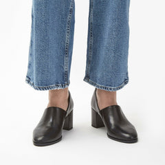 Freva 55 Lily Black Leather