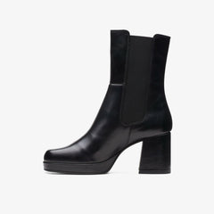 Pique Up Black Leather