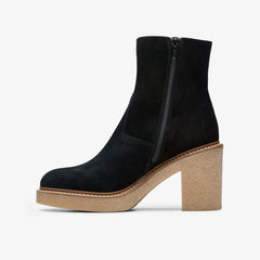 Colden Up Black Suede