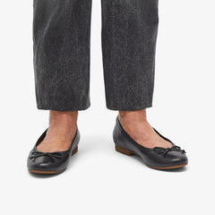 Fawna Lily Black Leather