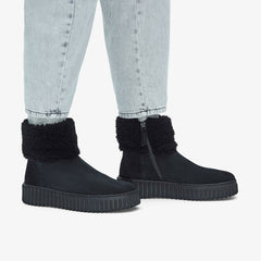 Torhill Turn Black Warmlined Suede