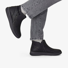 Brinkley Derby Black