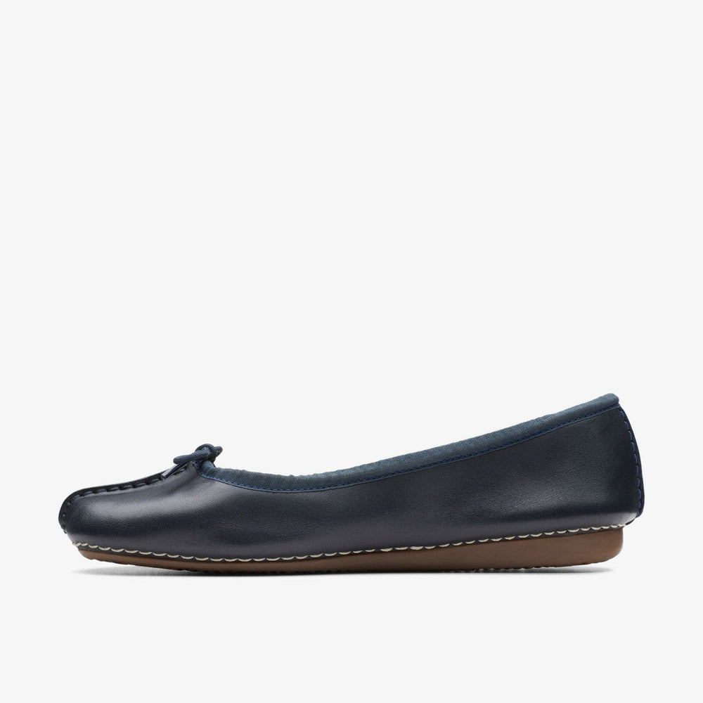 Freckle Ice Navy Leather