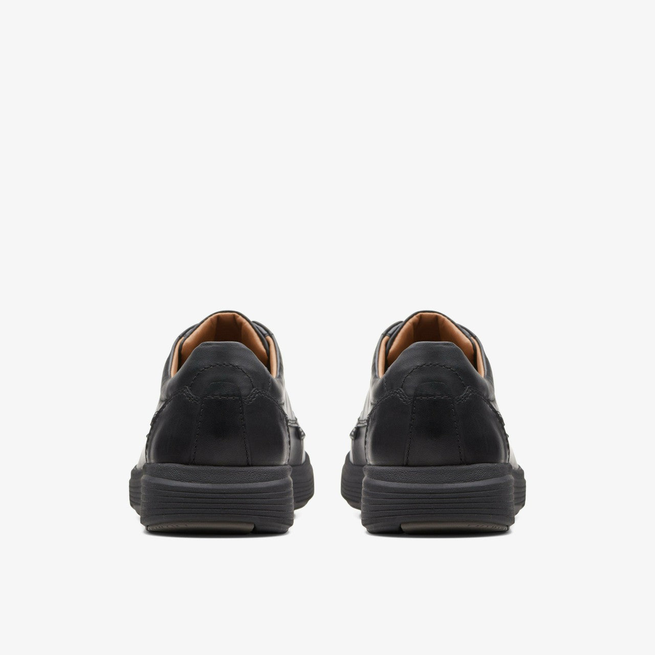 Un Abode Ease Black Leather