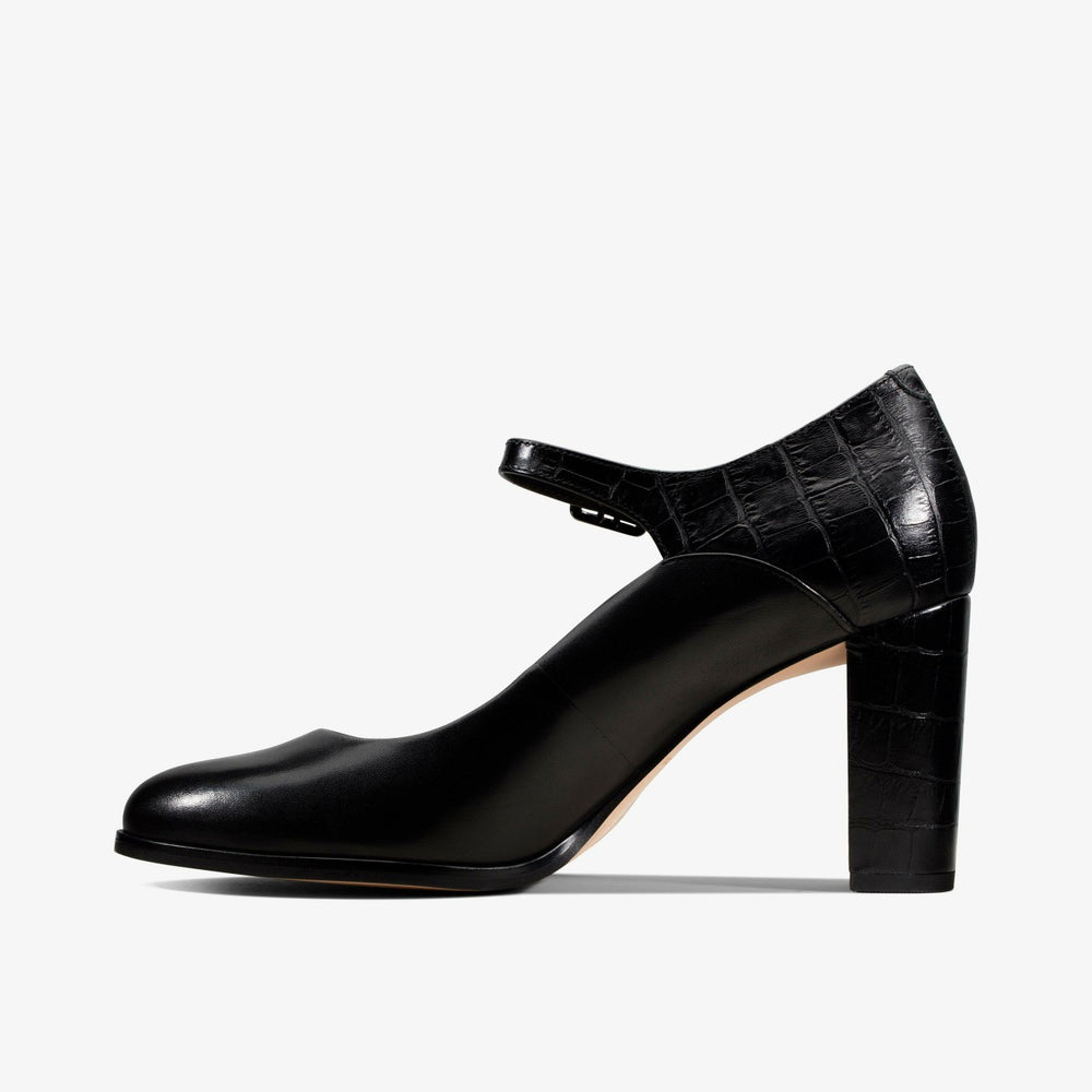 Kaylin Alba Black Combination