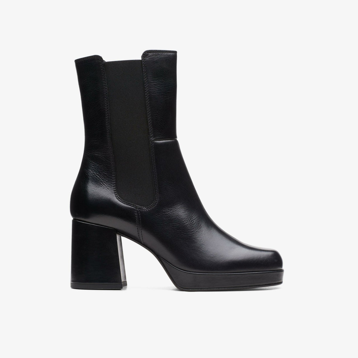 Pique Up Black Leather