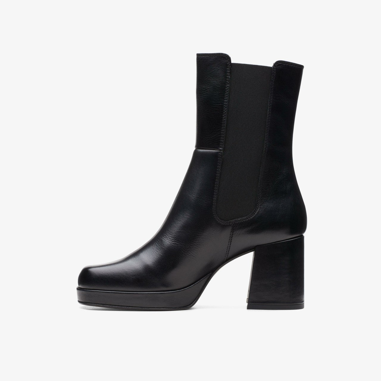 Pique Up Black Leather