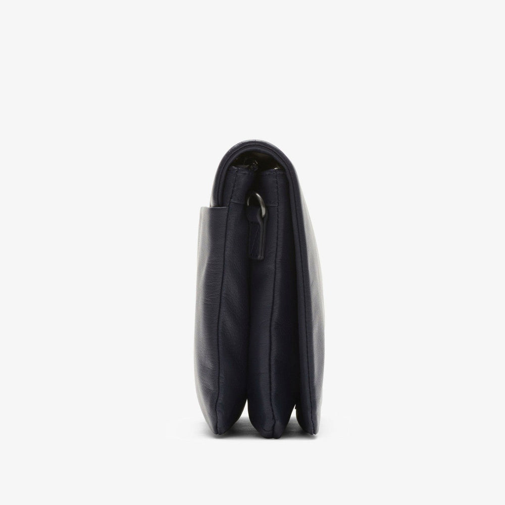 Treen Medium Navy Leather
