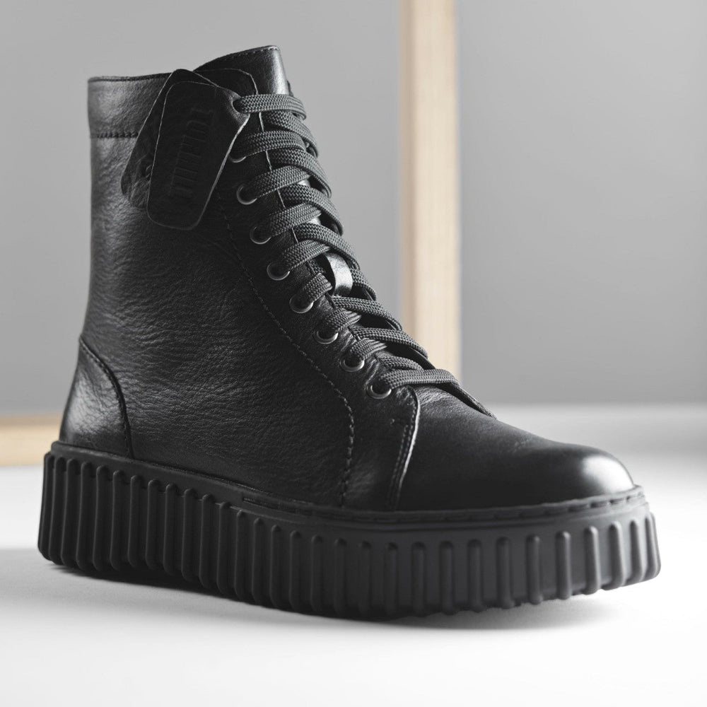 Torhill Rise Ankle Boot Black Leather