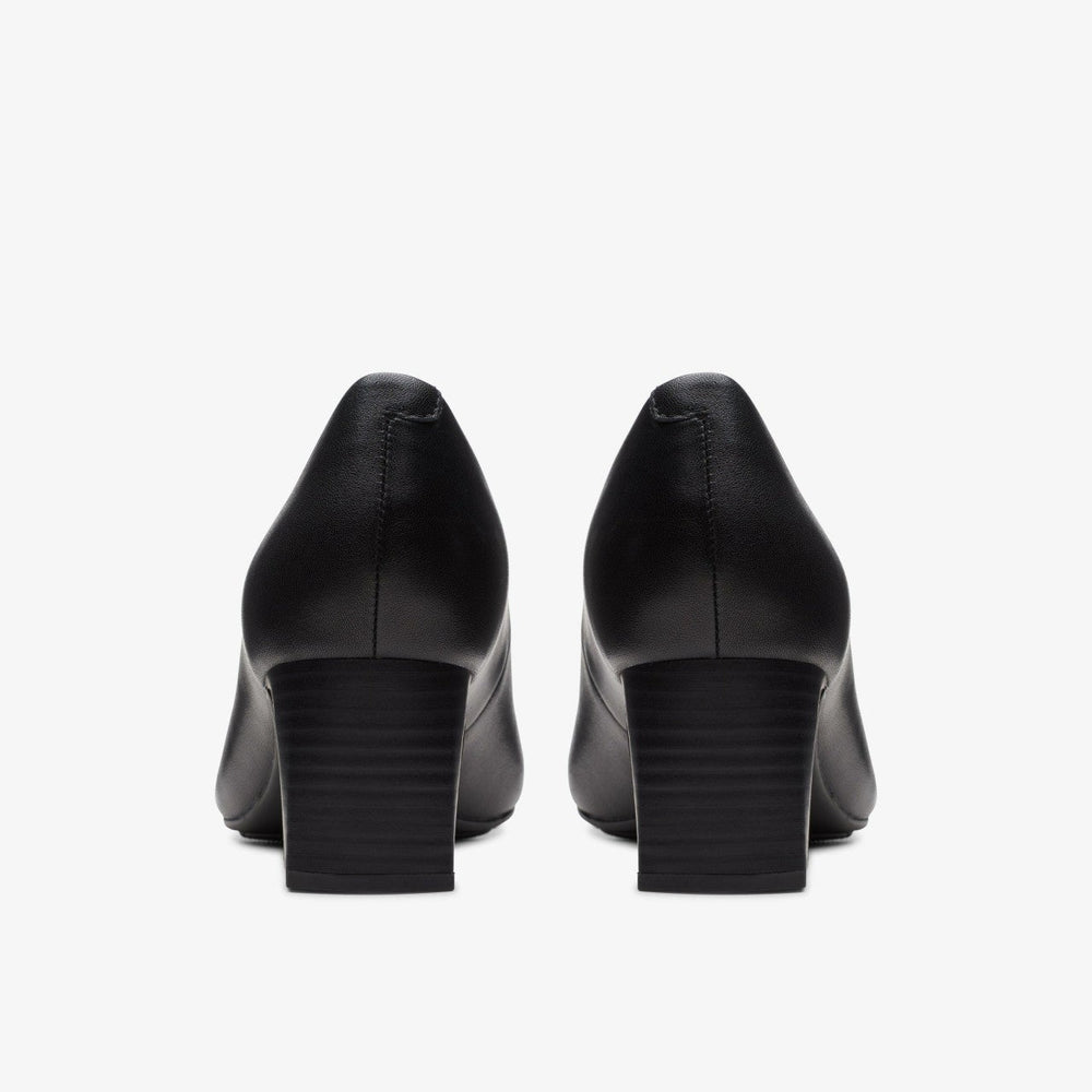 Kyndall Iris Black Leather
