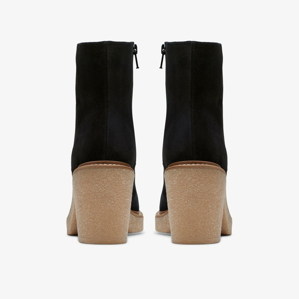 Colden Up Black Suede
