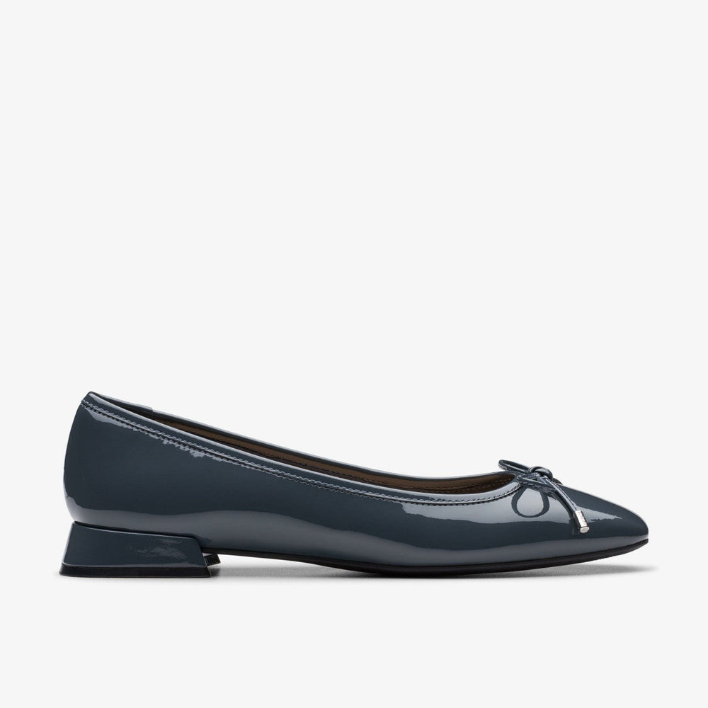 Ubree 15 Step Navy Patent