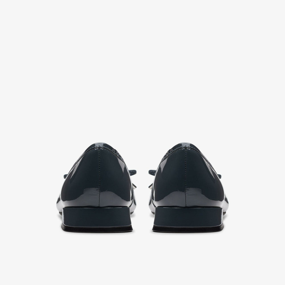 Ubree 15 Step Navy Patent