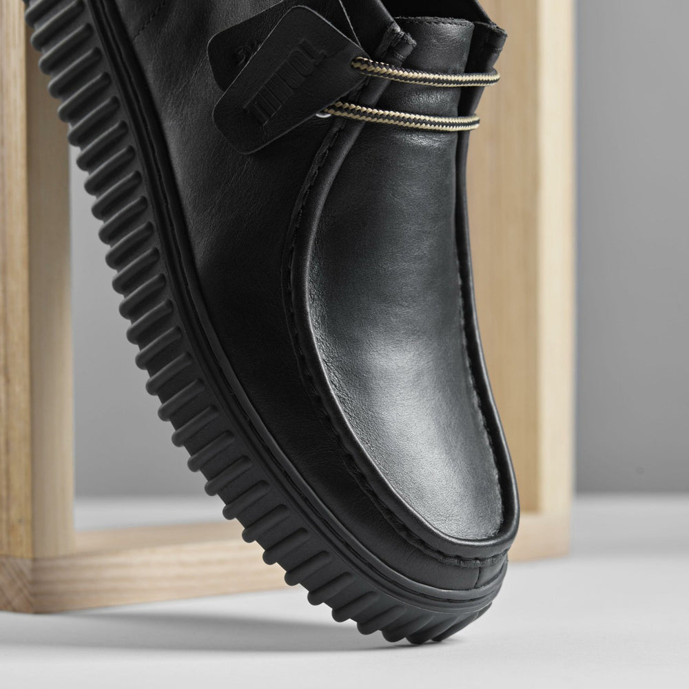 Torhill Hi Black Leather