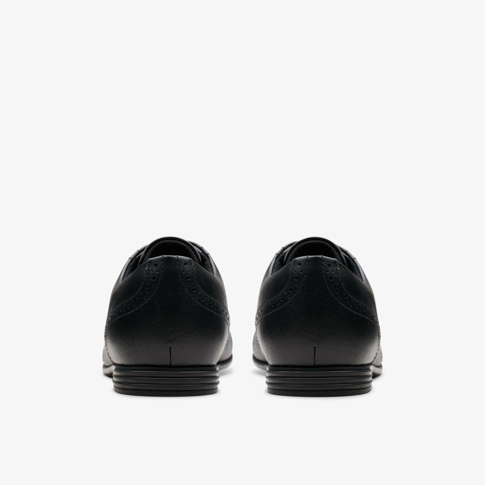 Finja Brogue Youth Black Leather