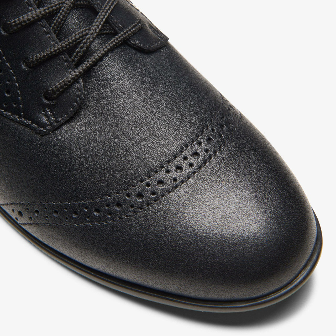 Finja Brogue Youth Black Leather
