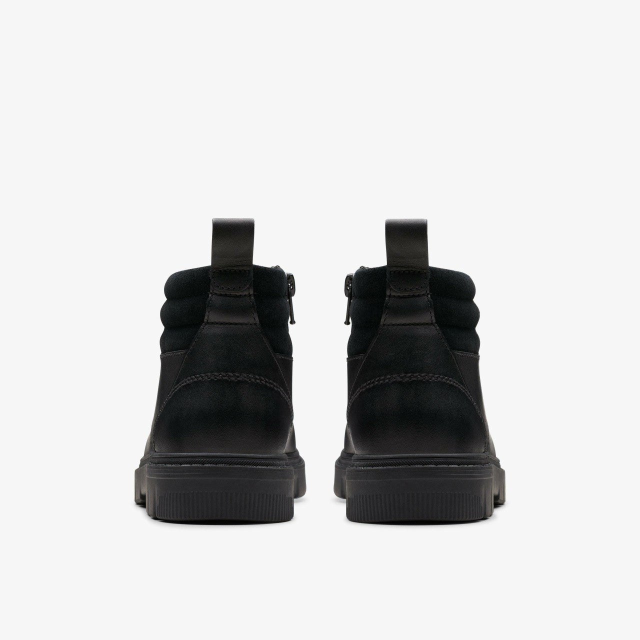 Lorcam Trail Older Black Leather