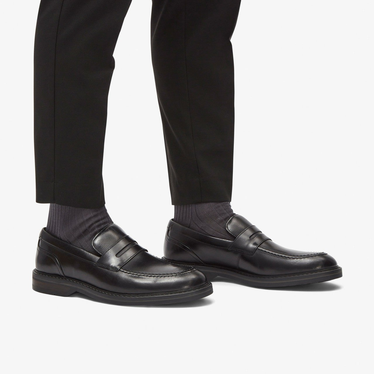Aldwin Step Loafer Black Leather