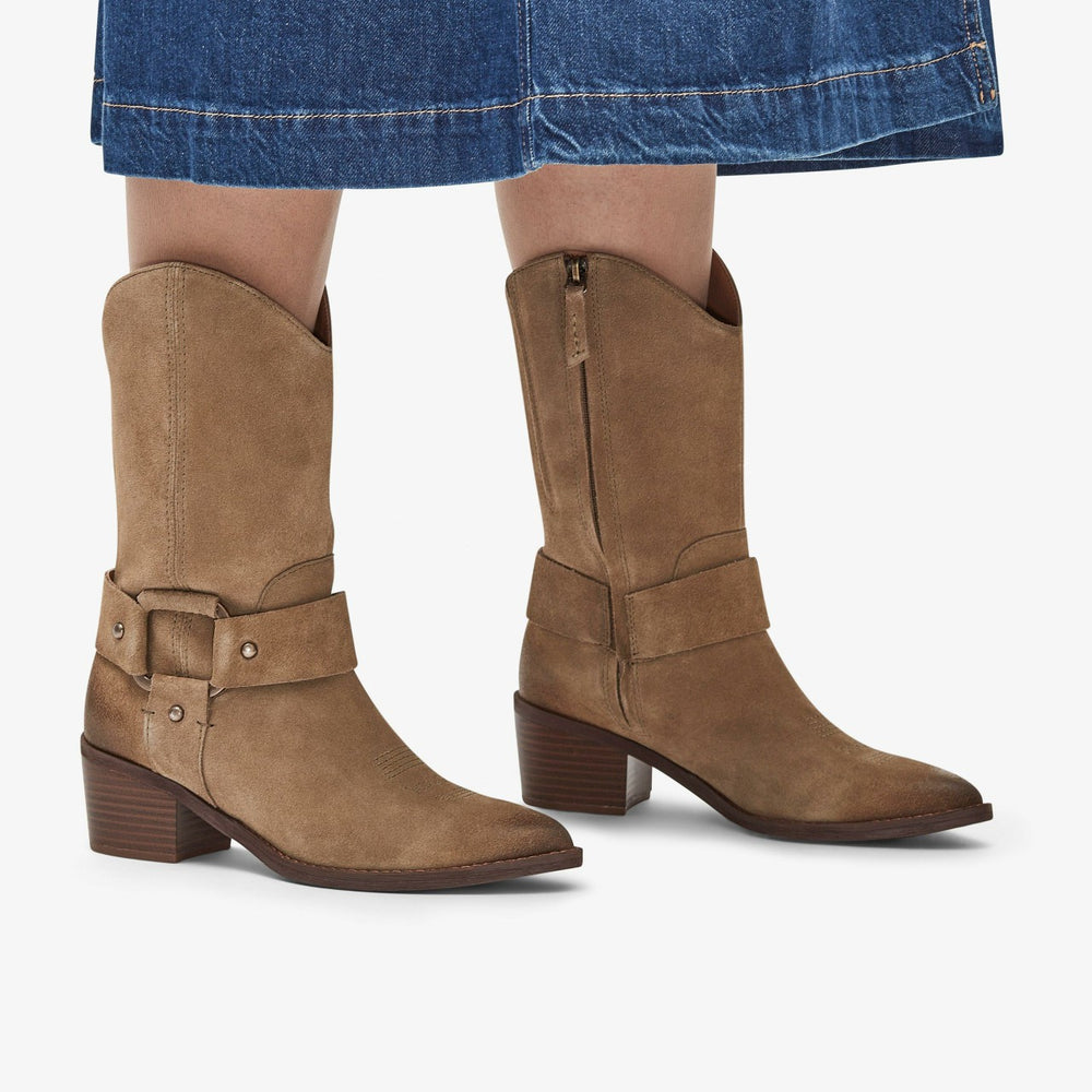 Morzine Rise Dark Sand Suede