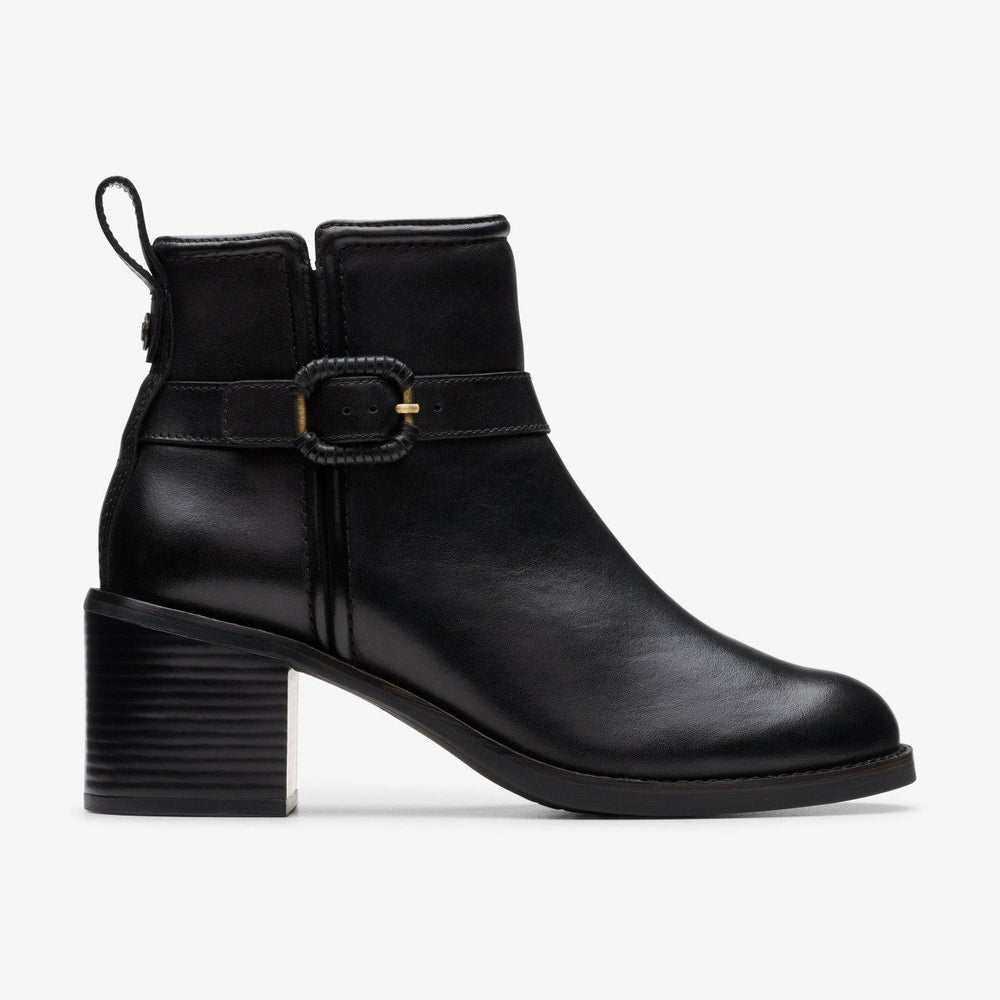 Chamberly Trim Black Leather