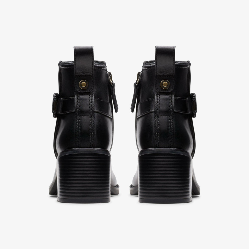 Chamberly Trim Black Leather