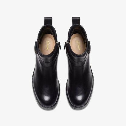 Chamberly Trim Black Leather