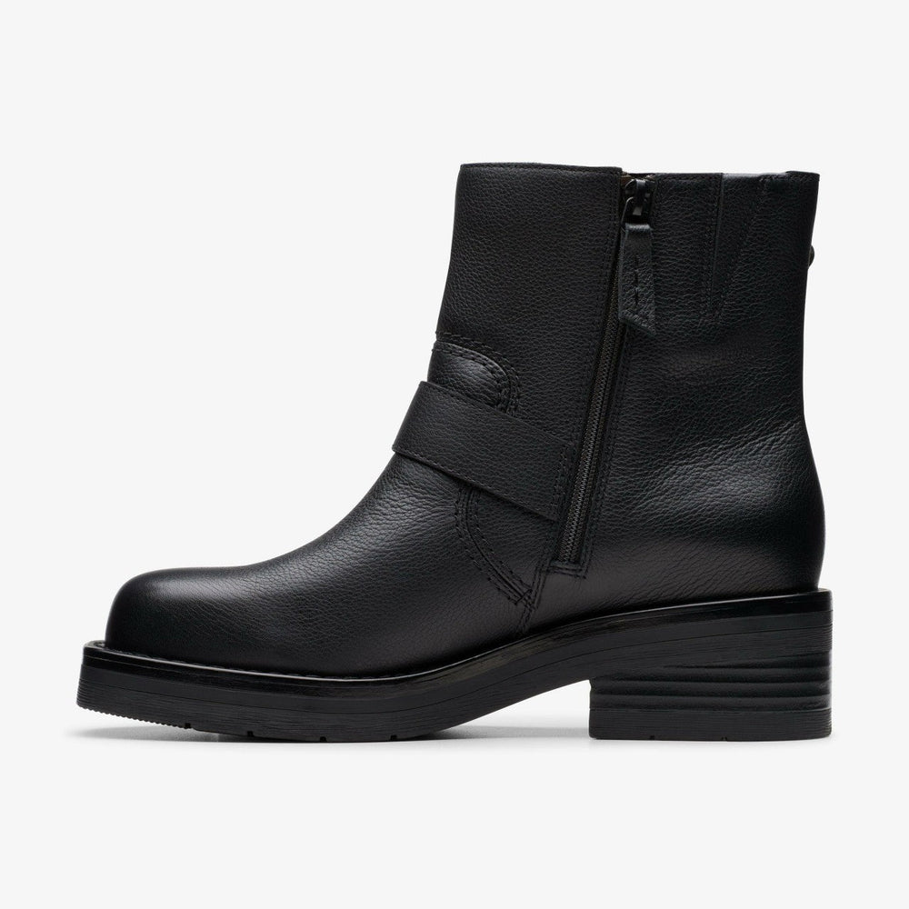 Rebelle Buckle Black Leather