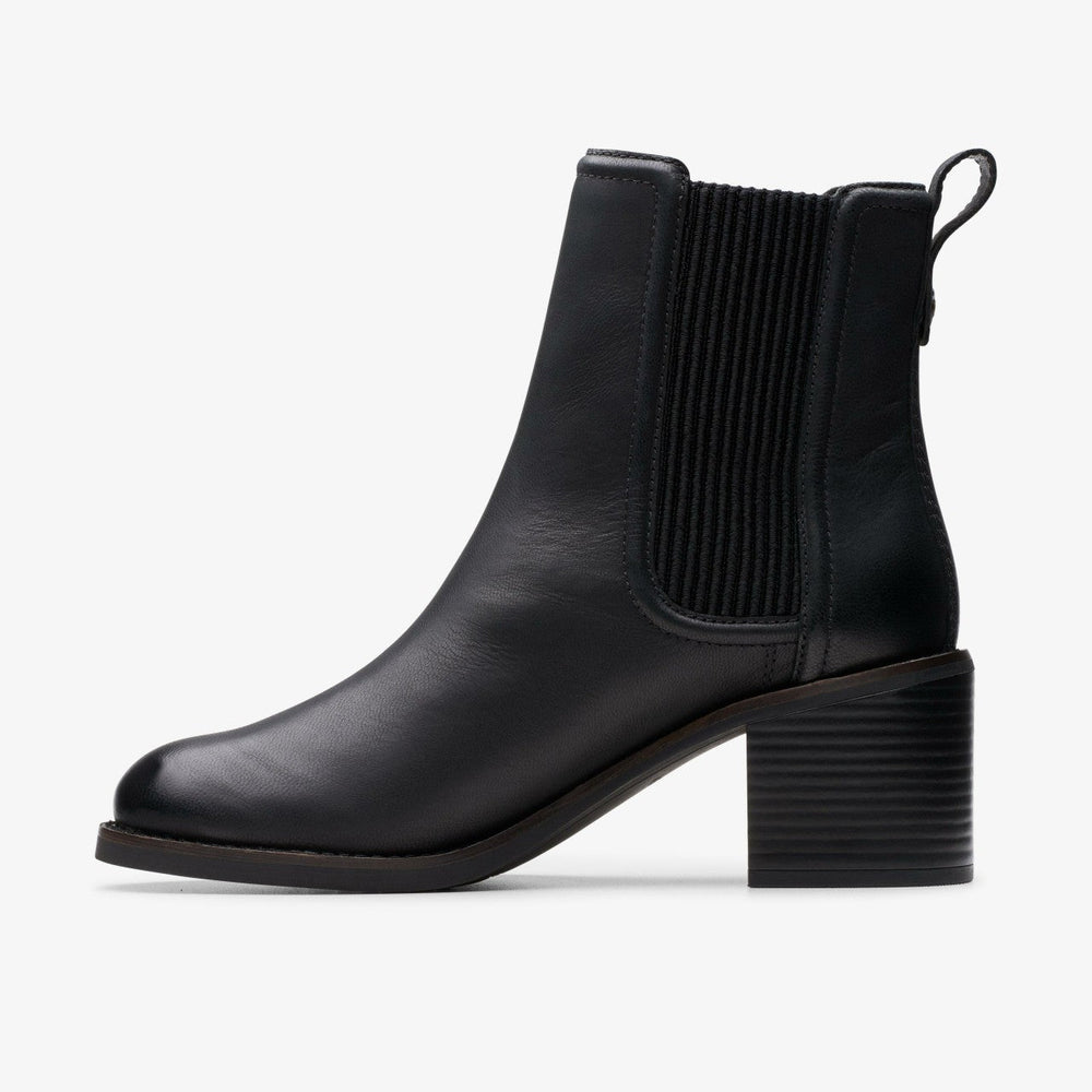 Chamberly Top Black Leather