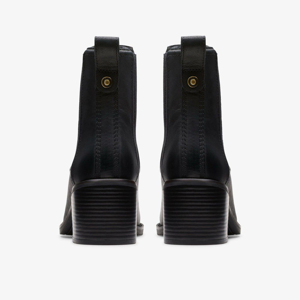 Chamberly Top Black Leather