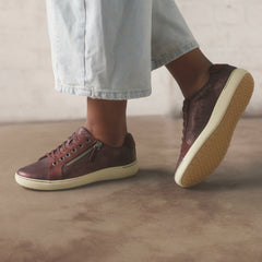 Nalle Lace Wine Interest Leather