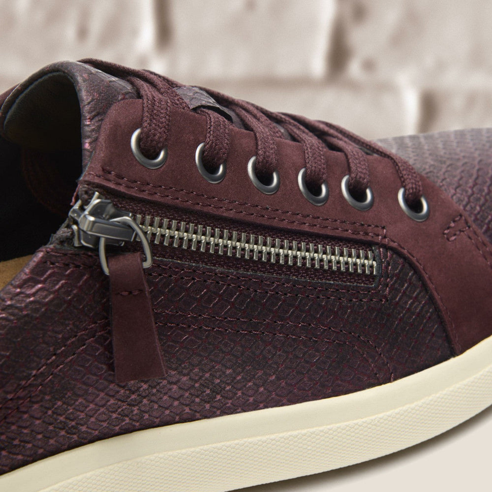 Nalle Lace Wine Interest Leather