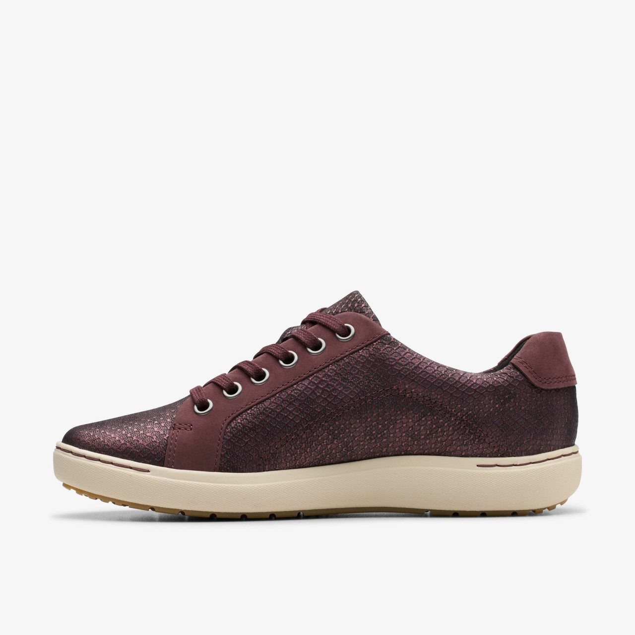 Nalle Lace Wine Interest Leather