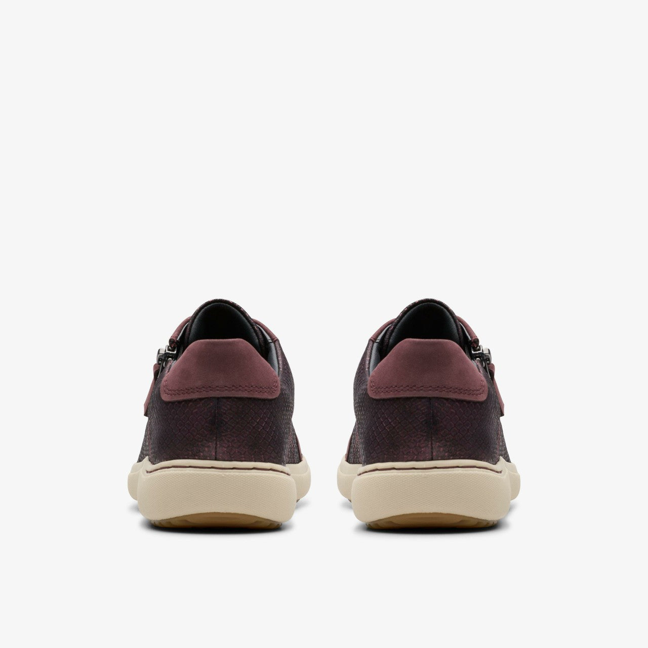 Nalle Lace Wine Interest Leather