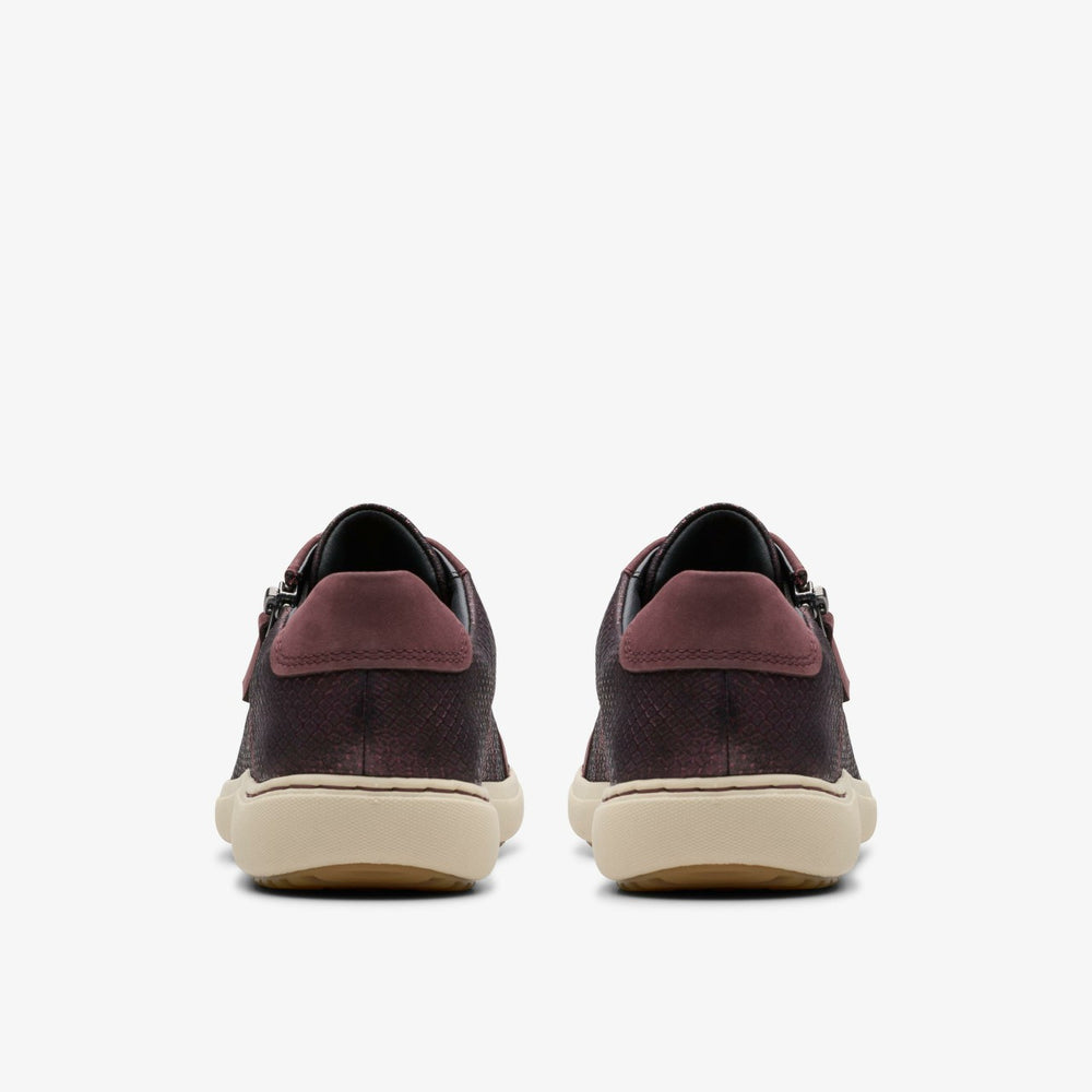 Nalle Lace Wine Interest Leather