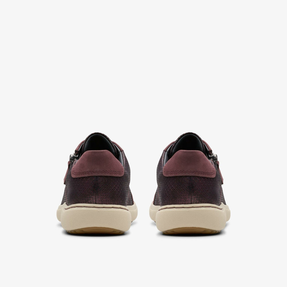 Nalle Lace Wine Interest Leather