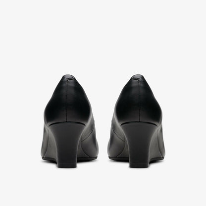 Olivette Pearl Black Leather