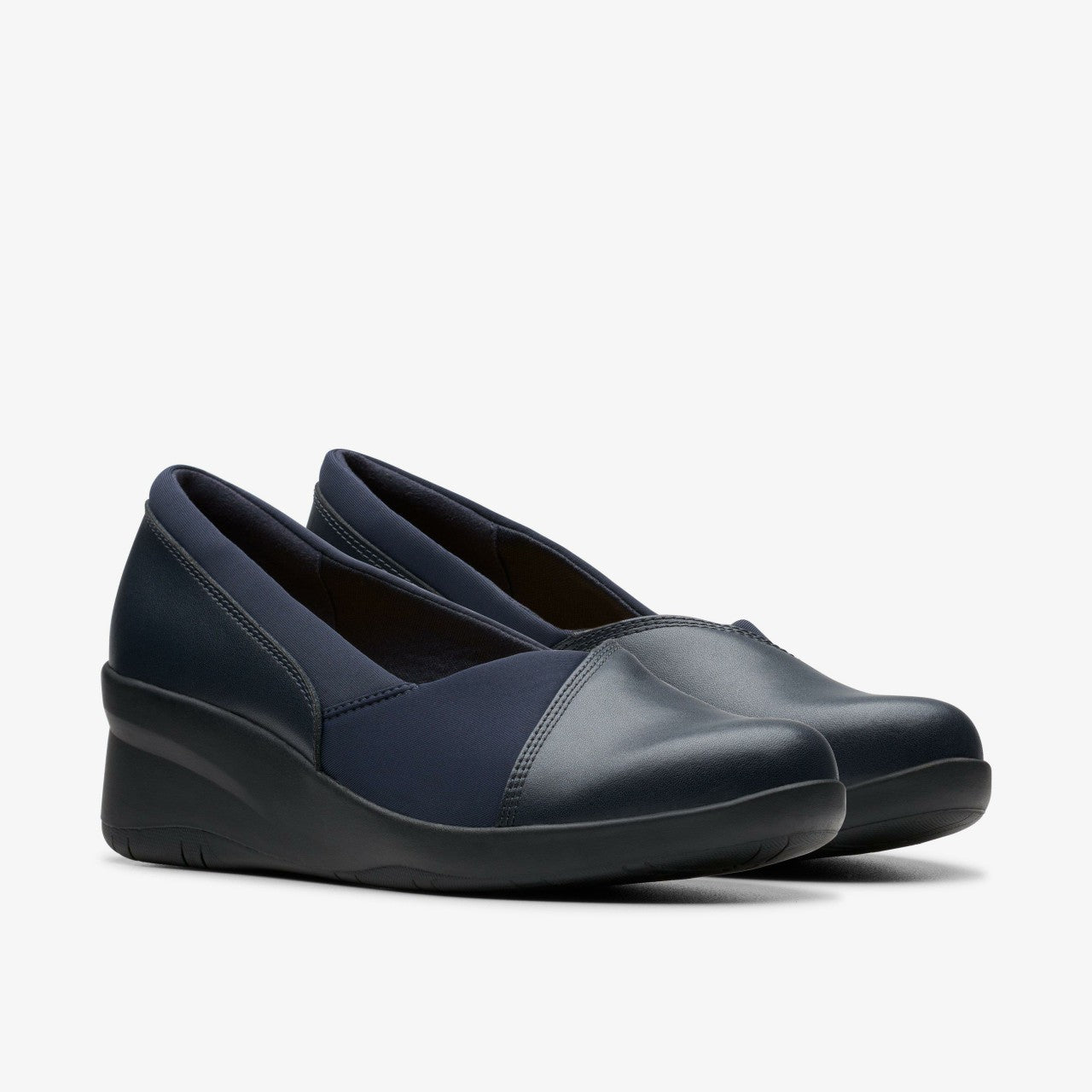 Suttyn Walk Navy Leather
