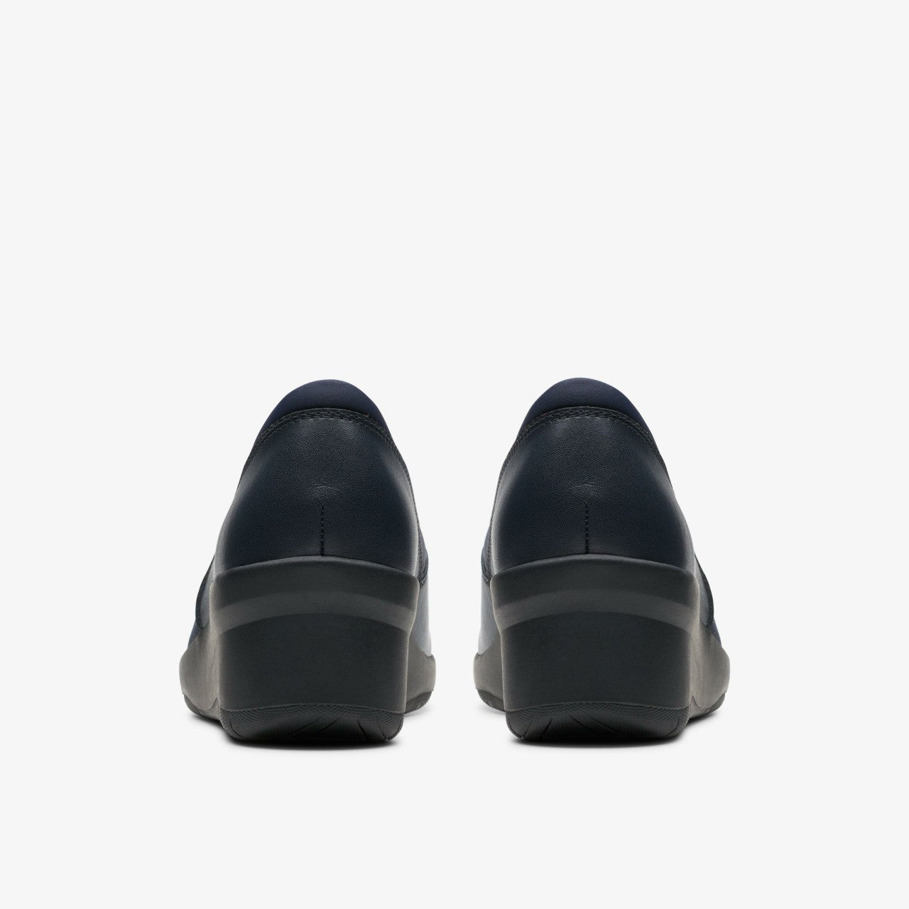 Suttyn Walk Navy Leather