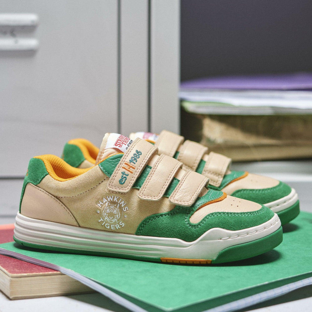 Stranger Things Urban Ace Older Off White Combination