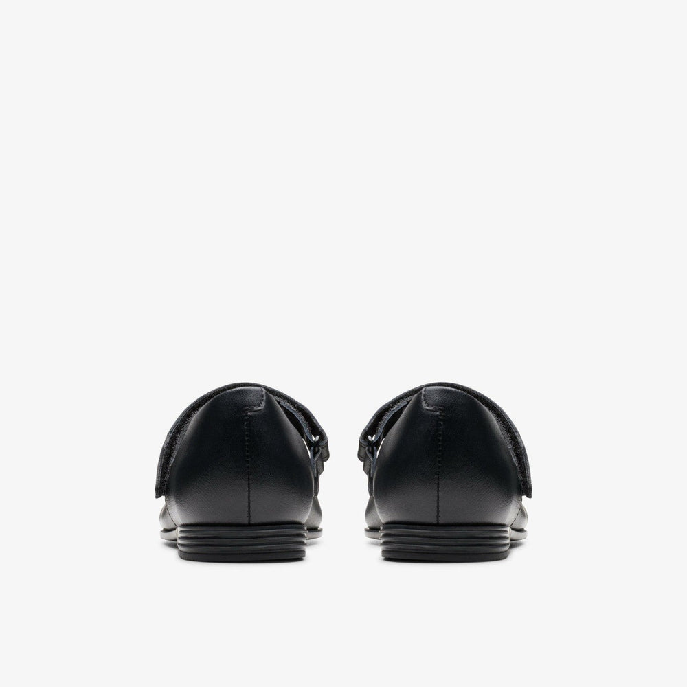 Finja Gem Older Black Leather