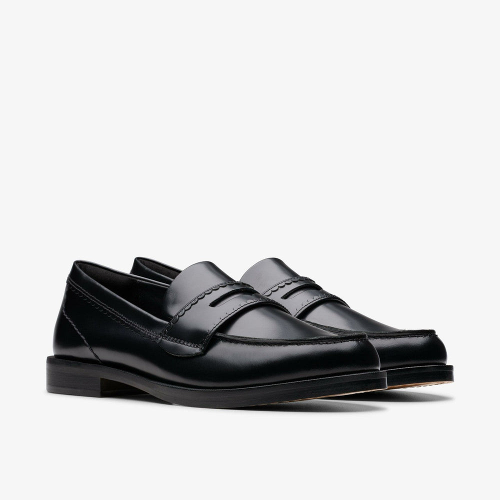 Straven Edge Black Leather
