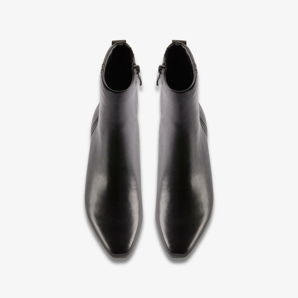 Edina Up Black Leather