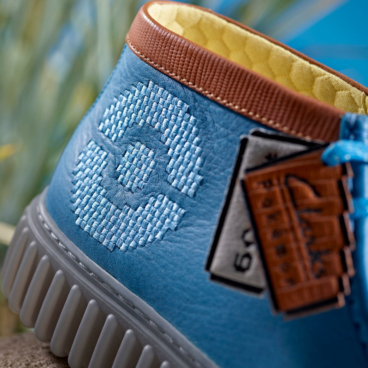 Torhill Explore Blue Leather