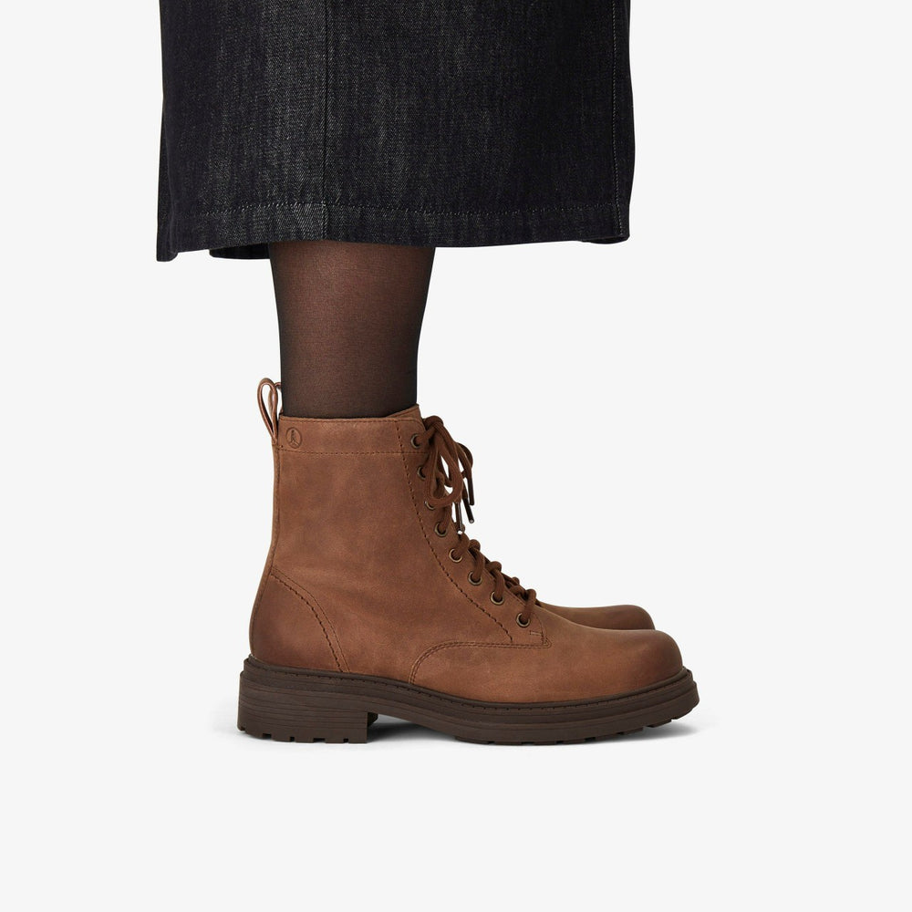 Orinoco 3 Style Walnut Leather