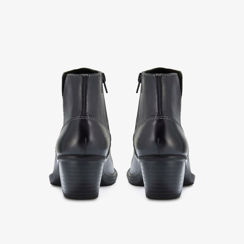 Kastela Top Black Leather