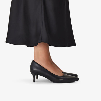 Zarey Court Black Leather