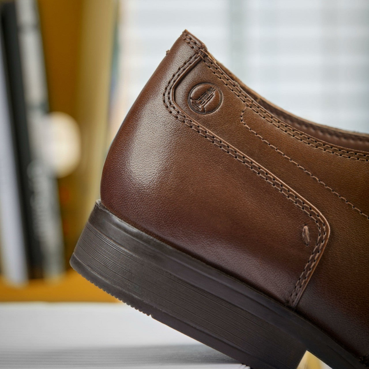 Paulton Lace Tan