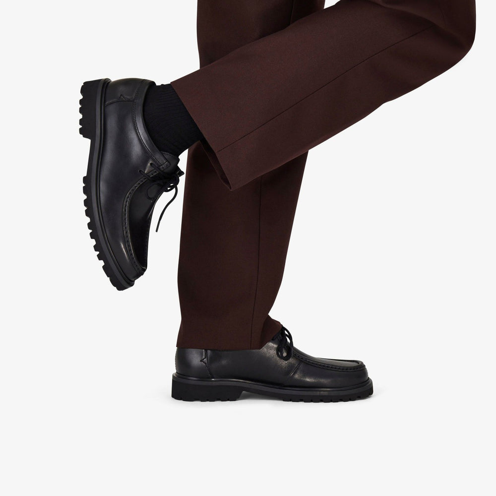 Berwick Seam Black Leather