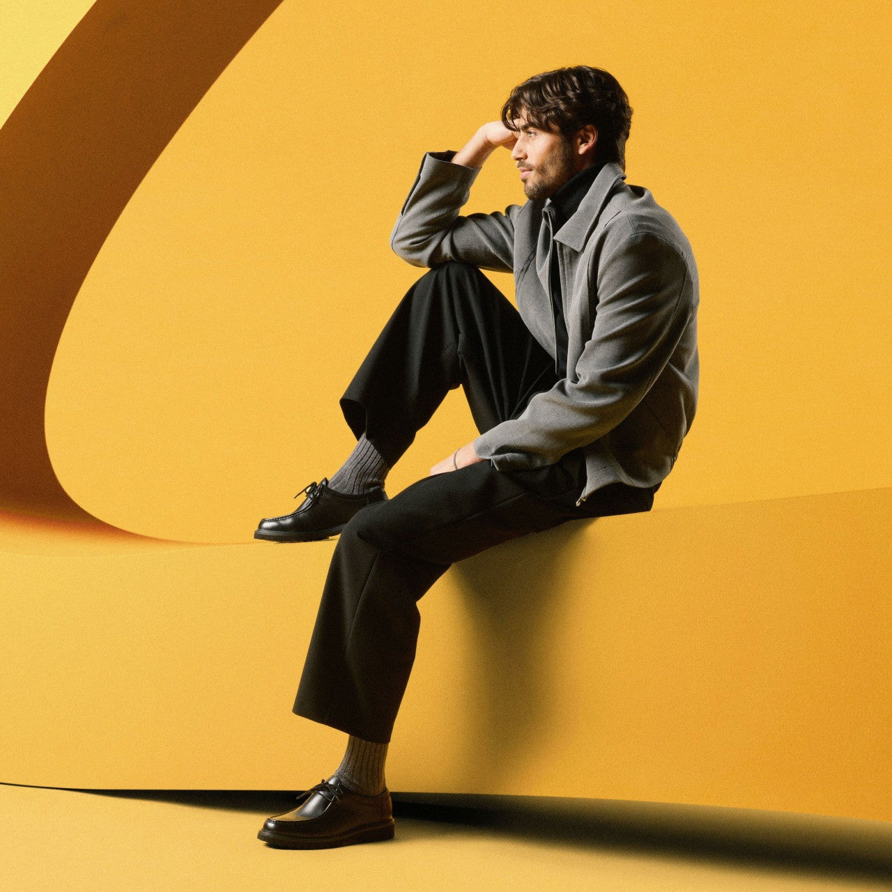 Berwick Seam Black Leather