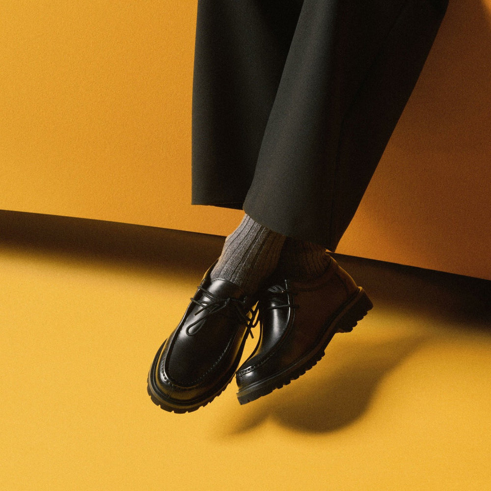 Berwick Seam Black Leather